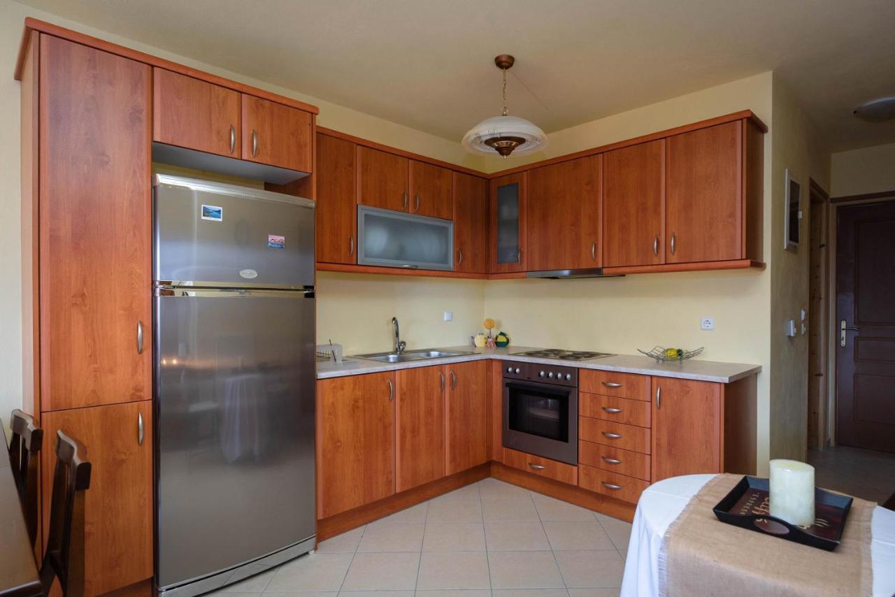 Meli Apartments Arachova Bagian luar foto